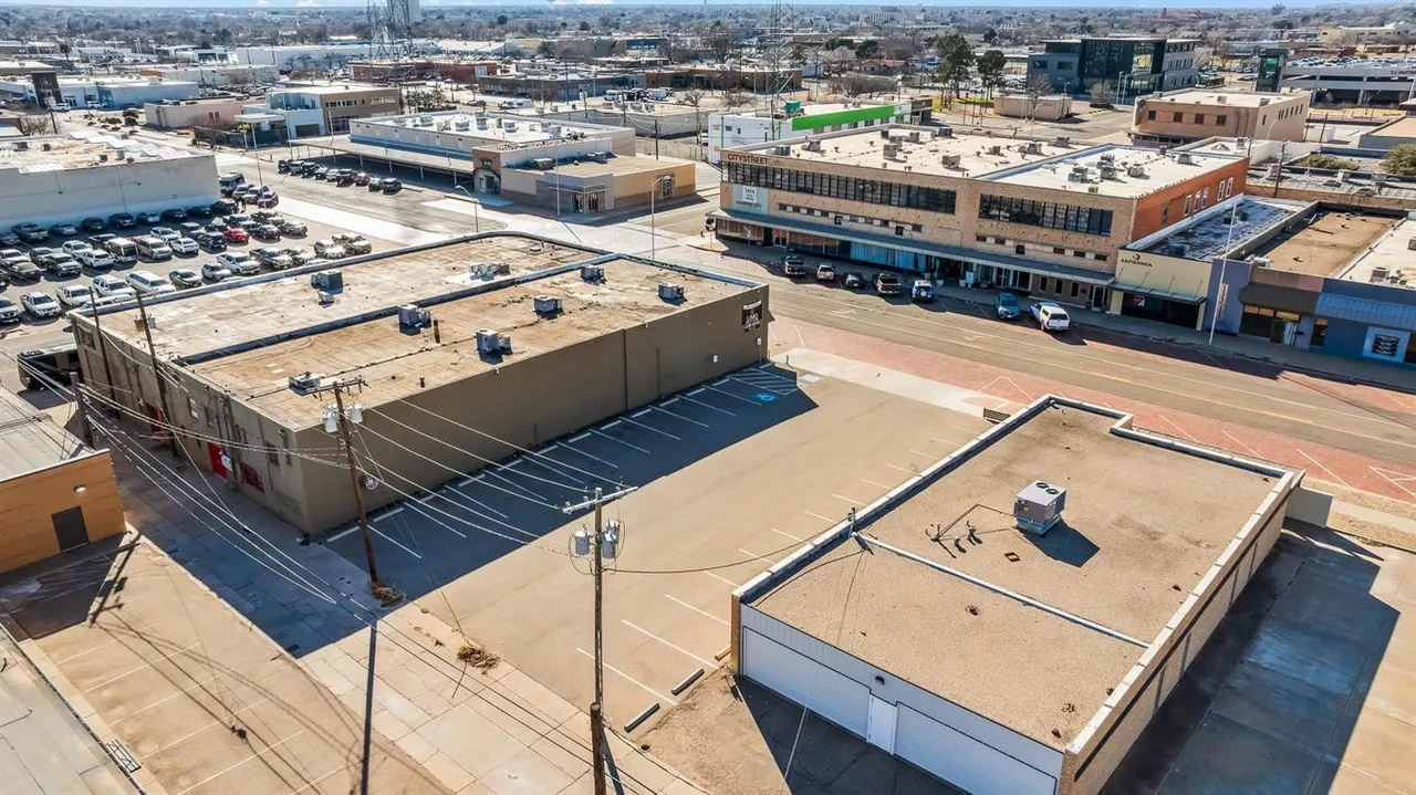 Photo 8 — 1413 Texas Avenue, Lubbock, TX 79401