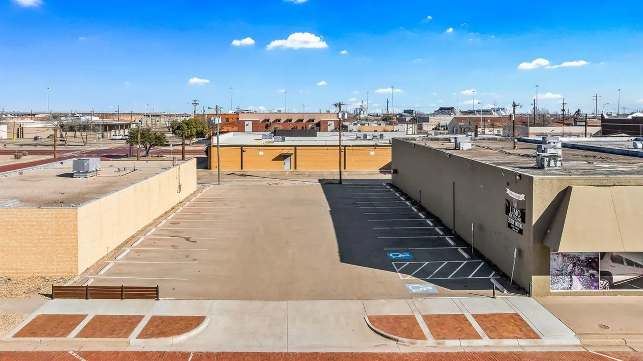 Photo 10 — 1413 Texas Avenue, Lubbock, TX 79401