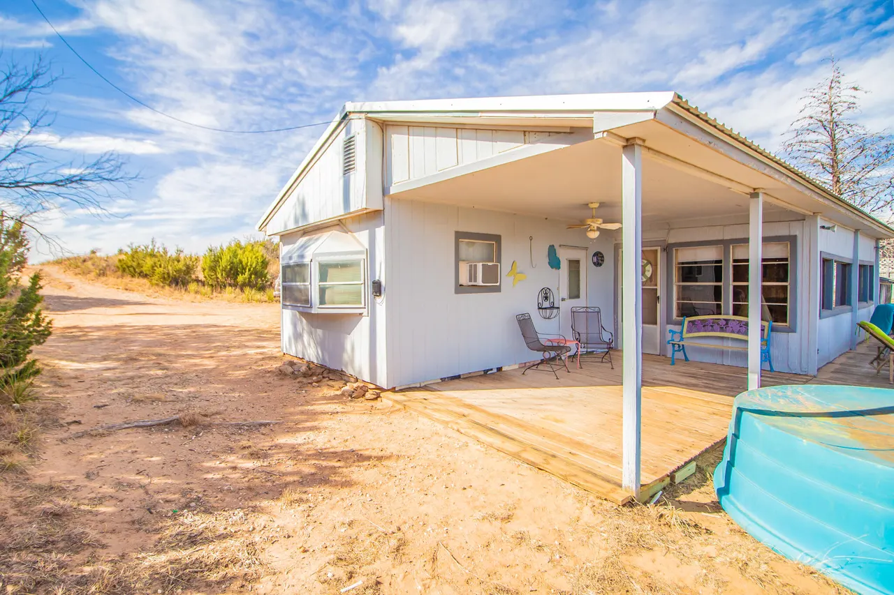 Photo 3 — 17 Eastwood Road, Spur, TX 79370