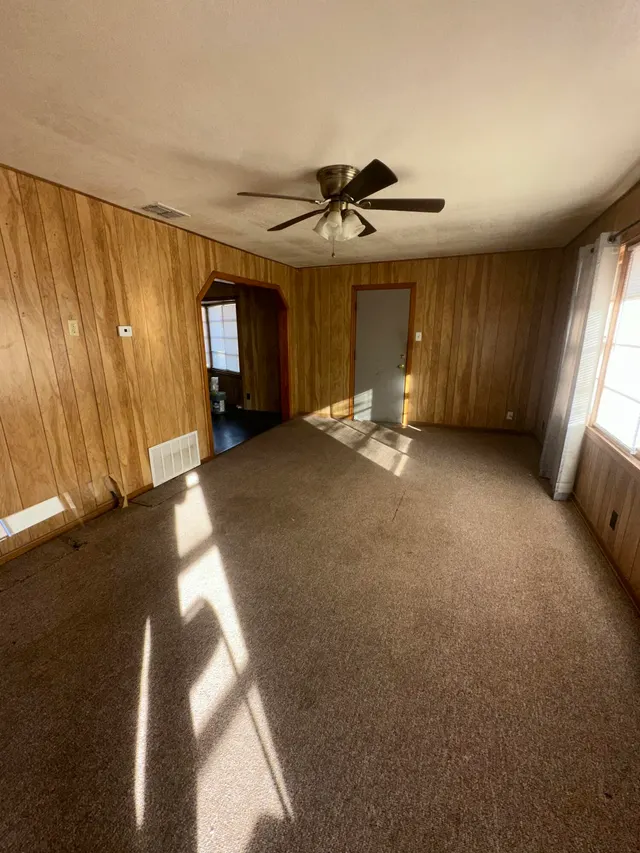 Photo 8 — 107 Cypress Street, Levelland, TX 79336