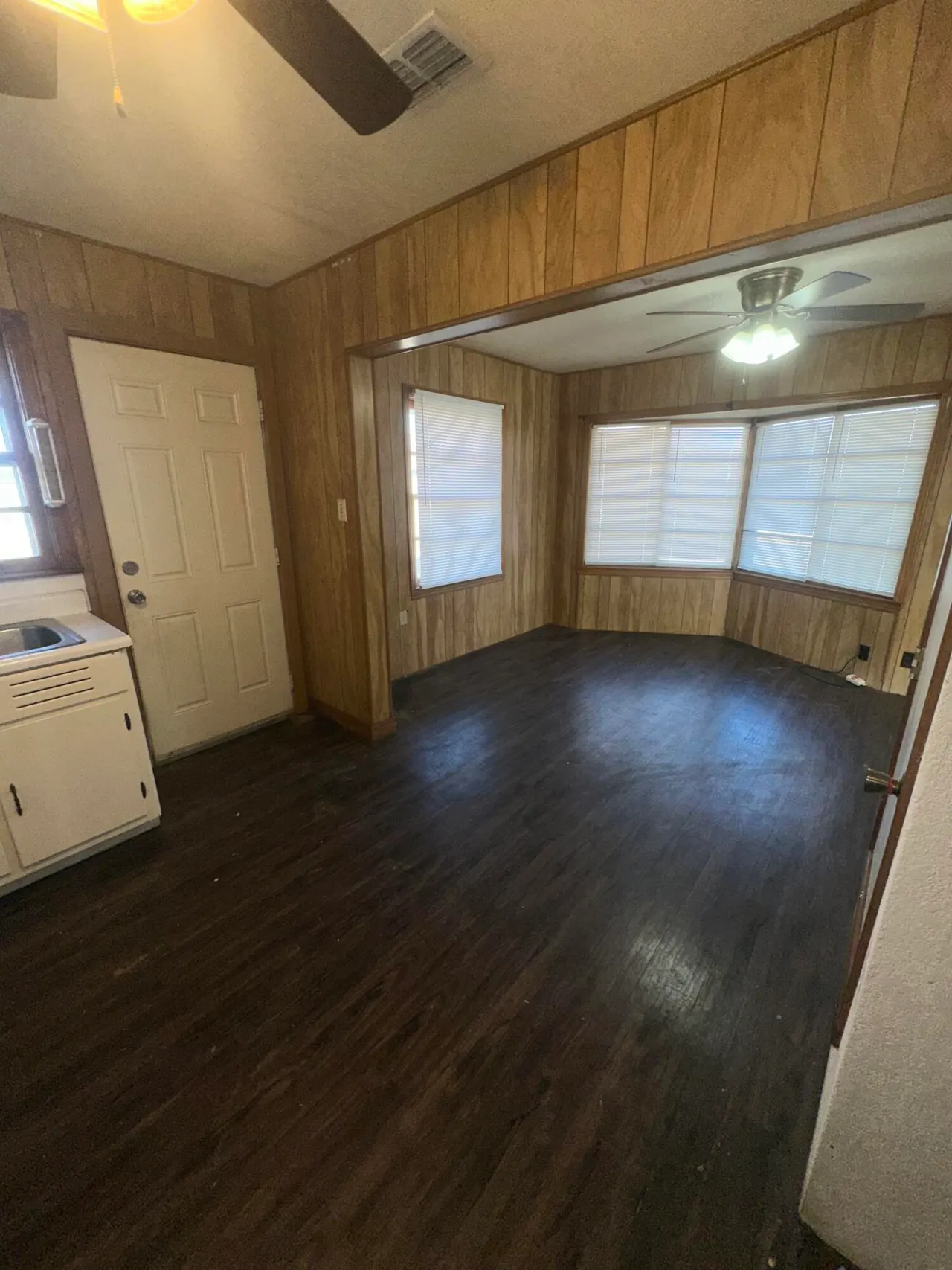 Photo 11 — 107 Cypress Street, Levelland, TX 79336