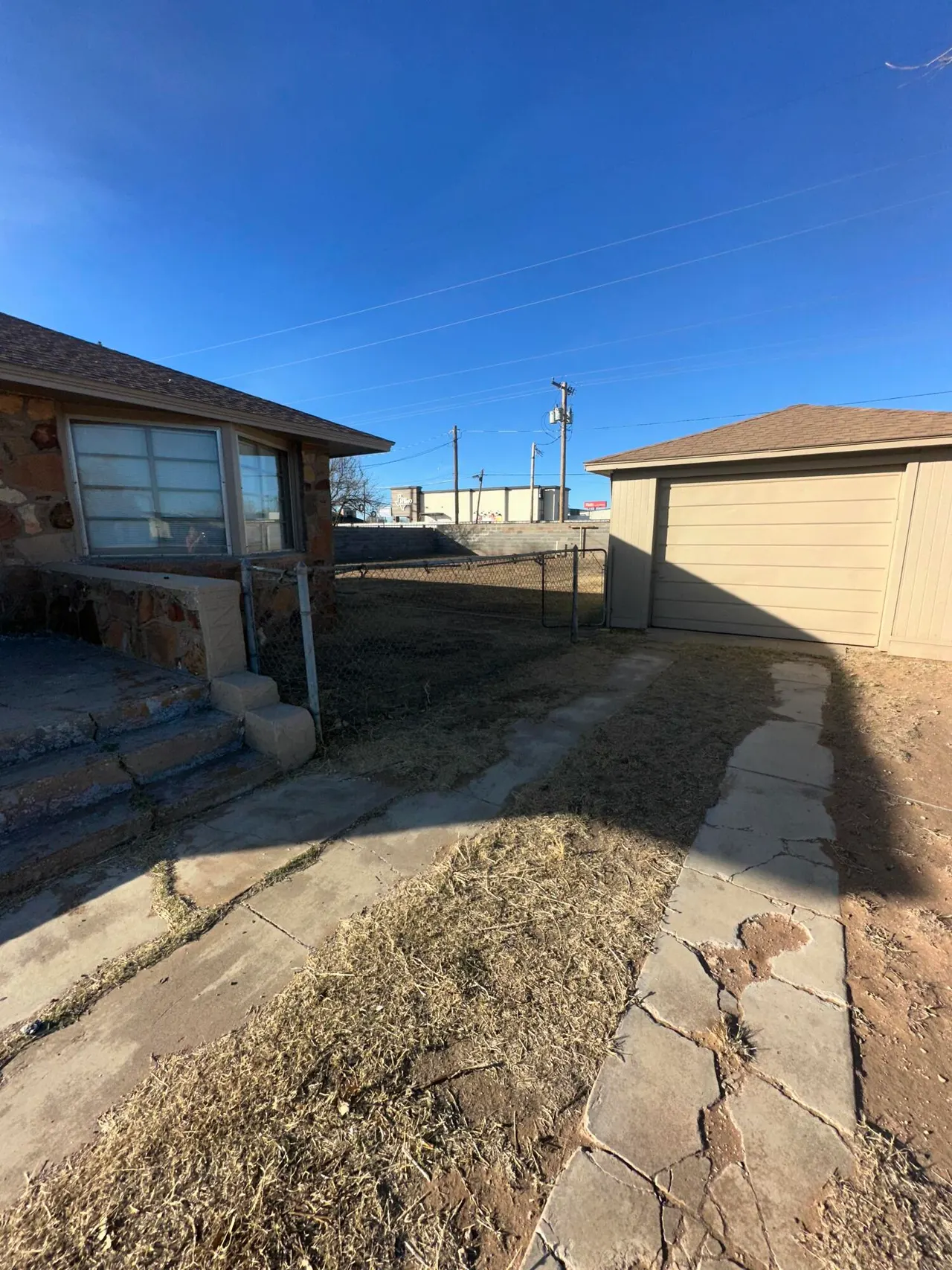 Photo 18 — 107 Cypress Street, Levelland, TX 79336