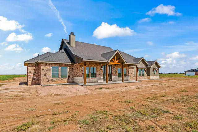 Photo 2 — 1214 W Hardin, Lubbock, TX 79403