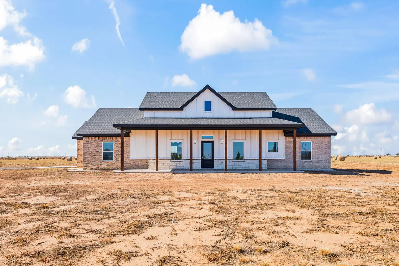 Front exterior — 14125 N F M 2378, Shallowater, TX 79363