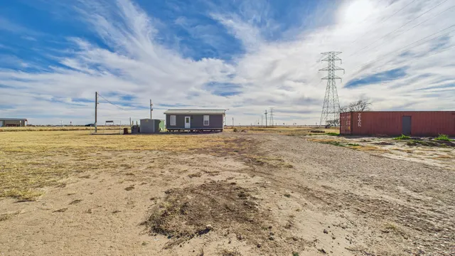 Front exterior — 5706 E County Road 6300, Lubbock, TX 79403