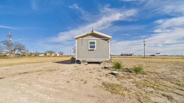 Photo 5 — 5706 E County Road 6300, Lubbock, TX 79403
