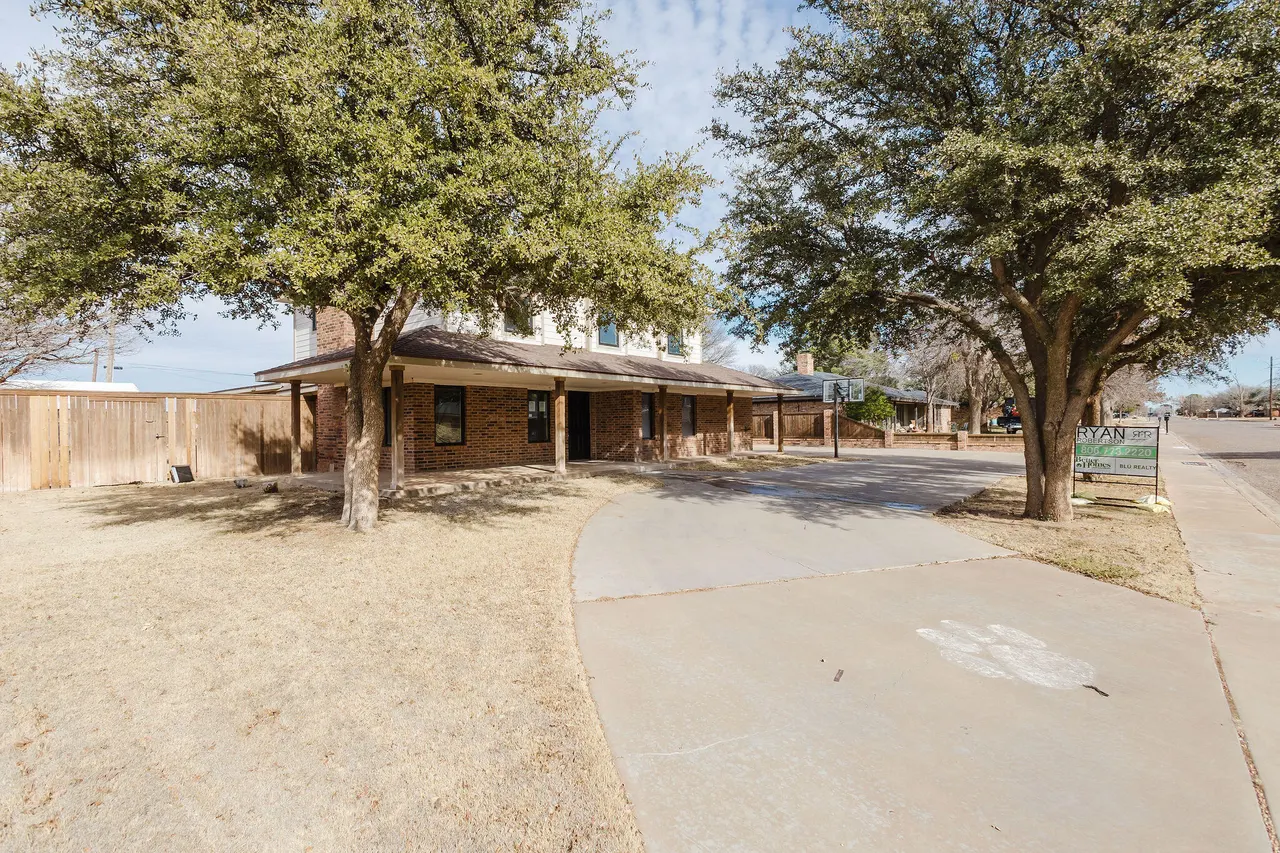 Photo 2 — 2508 N 4th Street, Tahoka, TX 79373