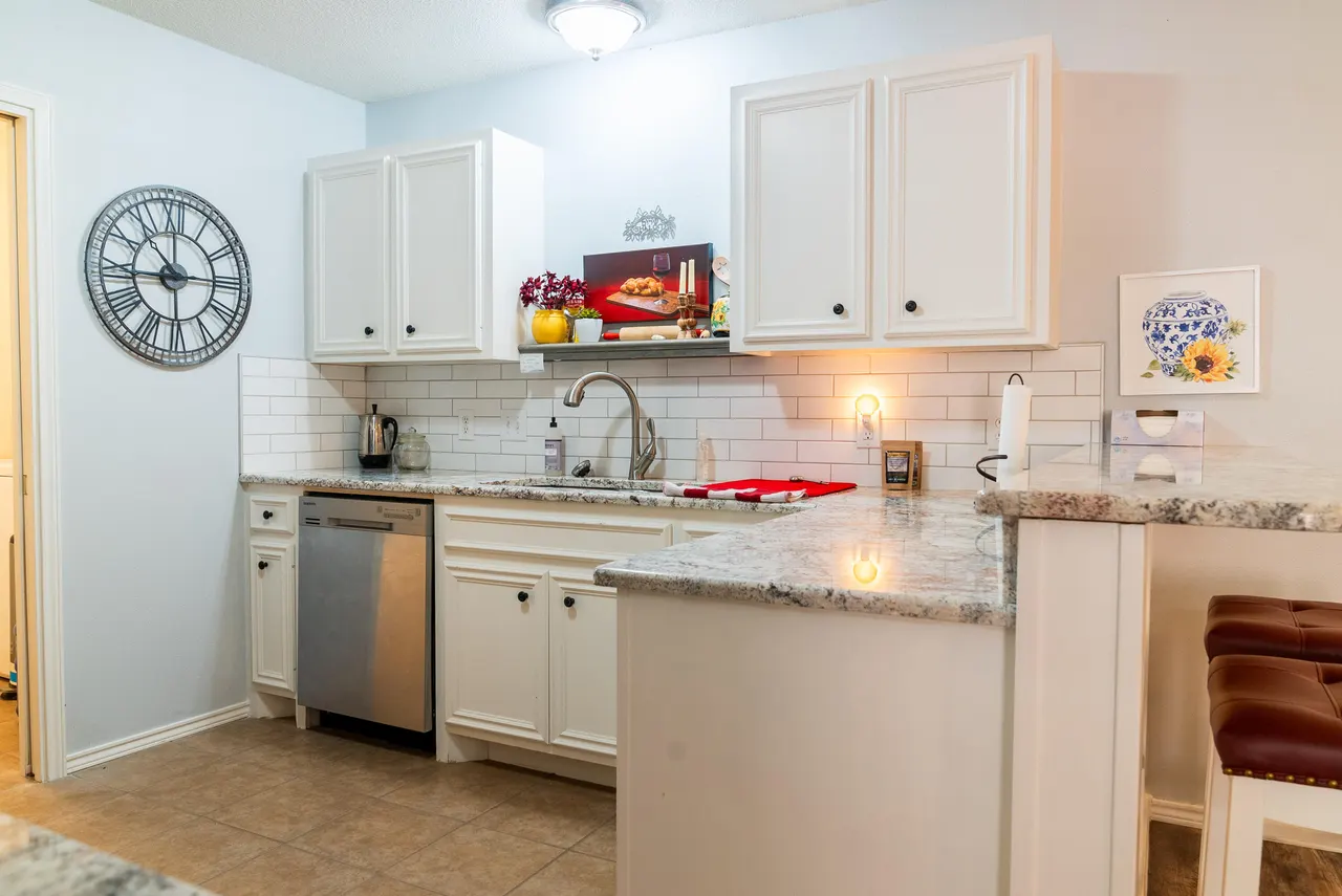 Photo 5 — 728 9th Street, Wolfforth, TX 79382