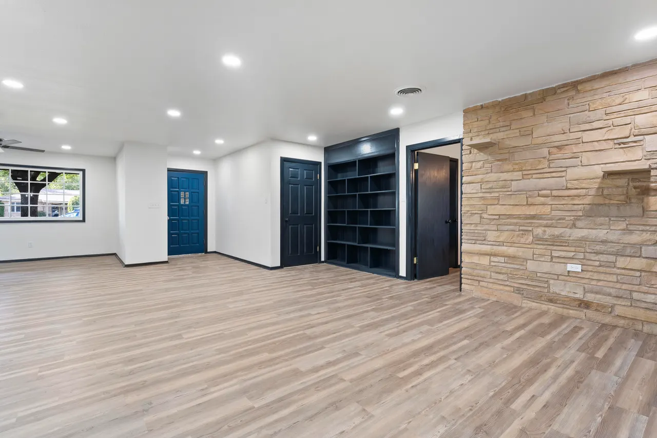 Photo 12 — 6013 Oxford Avenue, Lubbock, TX 79413