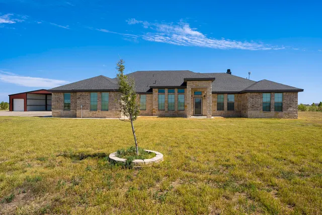 Photo 2 — 8910 N F M 1729, Idalou, TX 79329