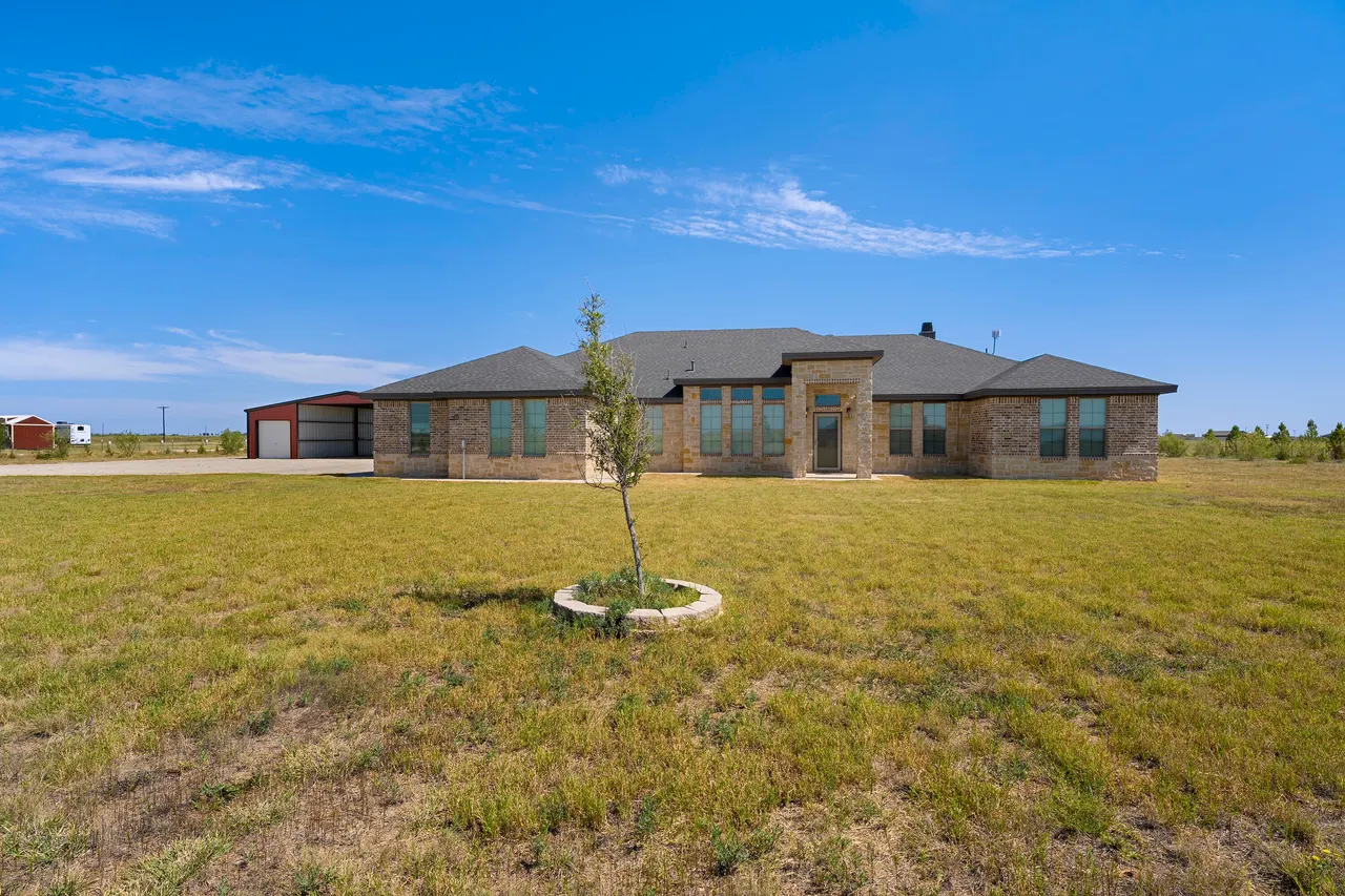 Photo 4 — 8910 N F M 1729, Idalou, TX 79329