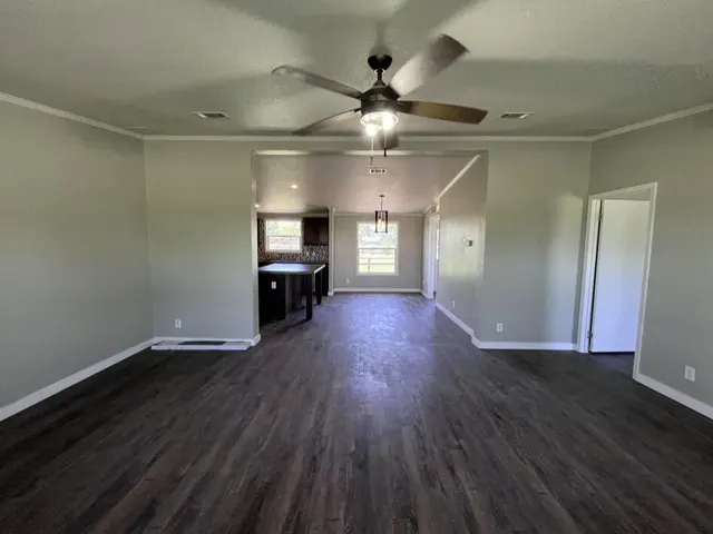 Photo 7 — 107 Grant Street, Smyer, TX 79367