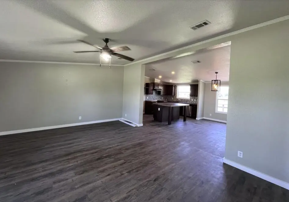 Photo 9 — 107 Grant Street, Smyer, TX 79367