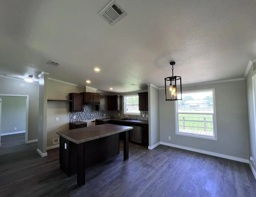 Photo 10 — 107 Grant Street, Smyer, TX 79367