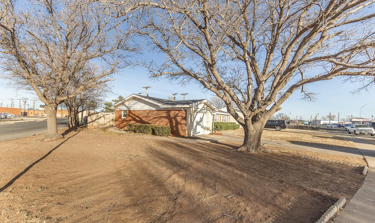 Photo 17 — 1710 43rd Street, Lubbock, TX 79412