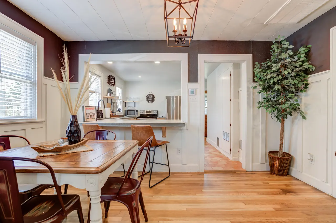 Photo 12 — 2116 25th Street, Lubbock, TX 79411