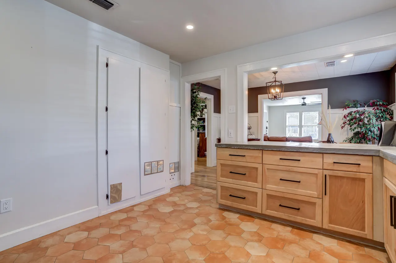 Photo 18 — 2116 25th Street, Lubbock, TX 79411