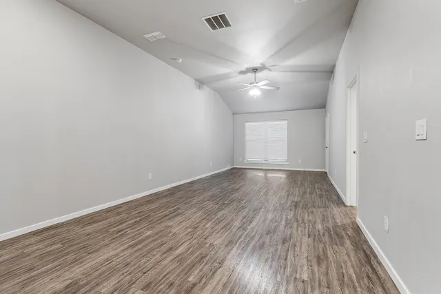 Photo 7 — 2120 N Avenue J # 1-2, Lubbock, TX 79403