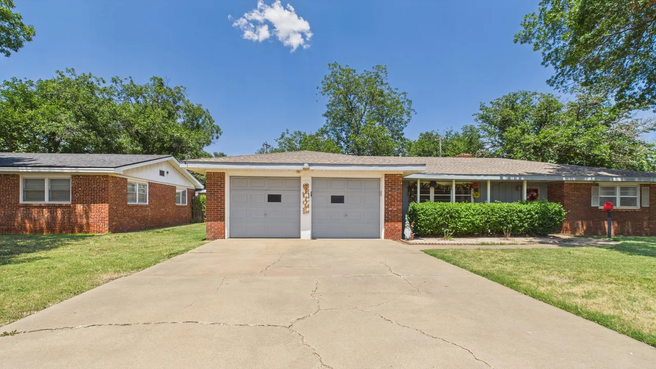 Photo 2 — 2118 55th Street, Lubbock, TX 79412