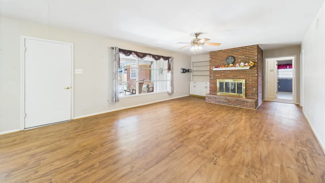 Photo 14 — 2118 55th Street, Lubbock, TX 79412