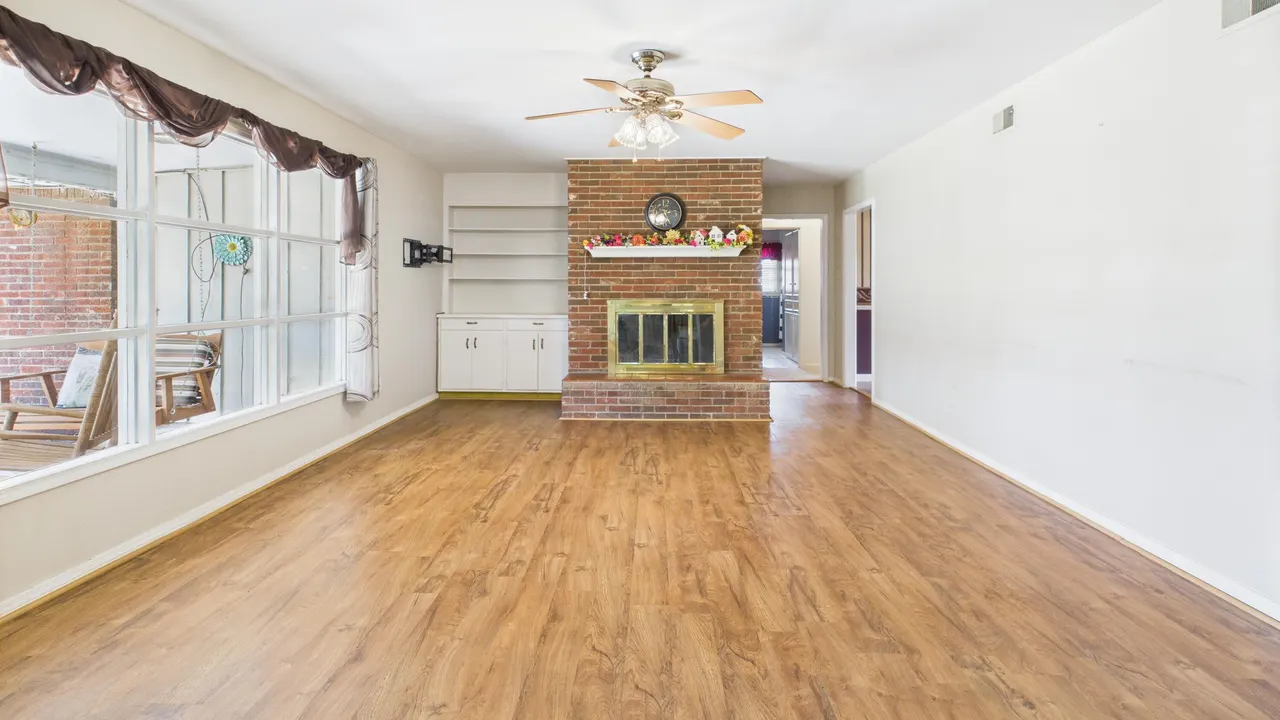 Photo 15 — 2118 55th Street, Lubbock, TX 79412