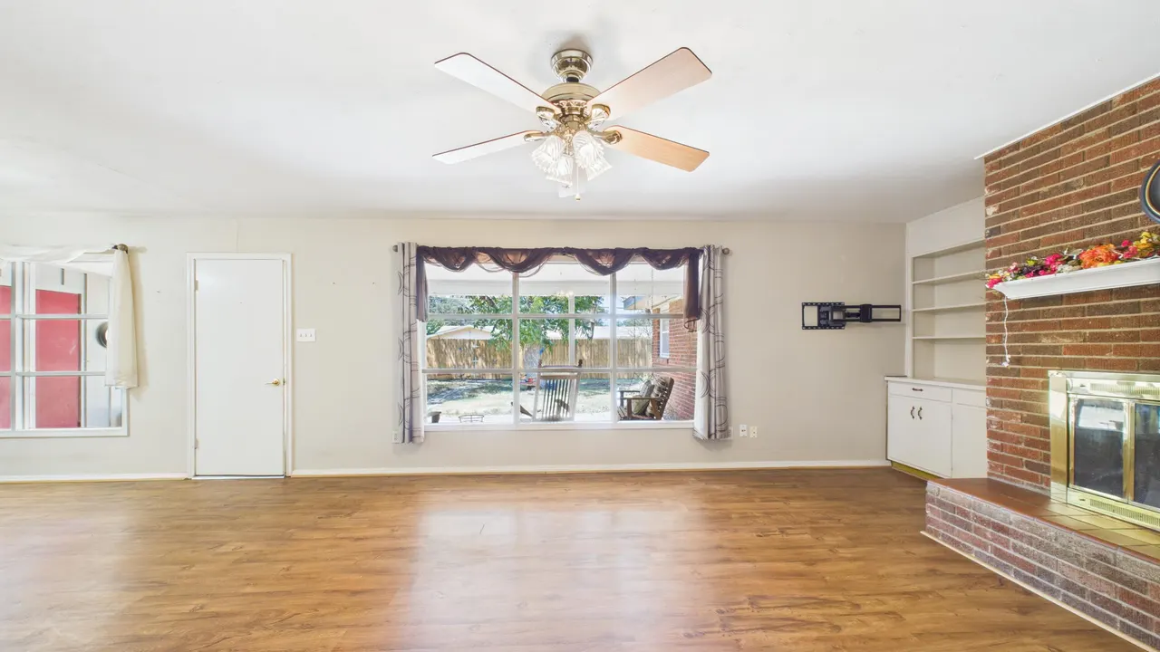 Photo 16 — 2118 55th Street, Lubbock, TX 79412