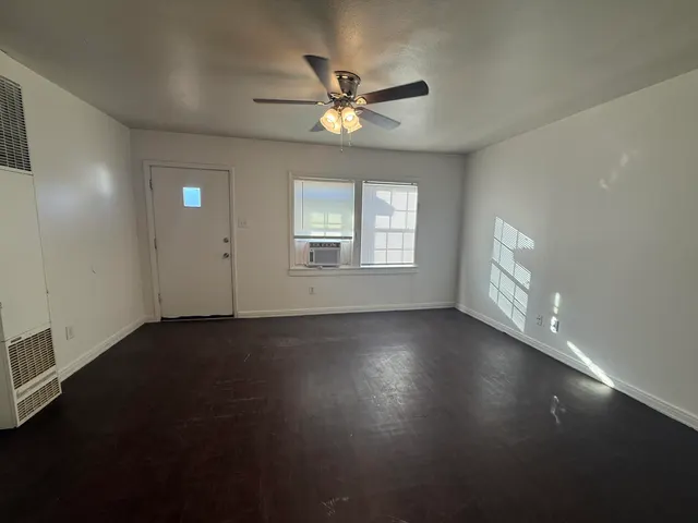 Photo 3 — 2008 36th Street, Lubbock, TX 79412