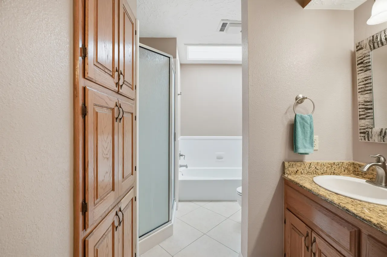 Photo 15 — 1102 Poplar Street, Levelland, TX 79336