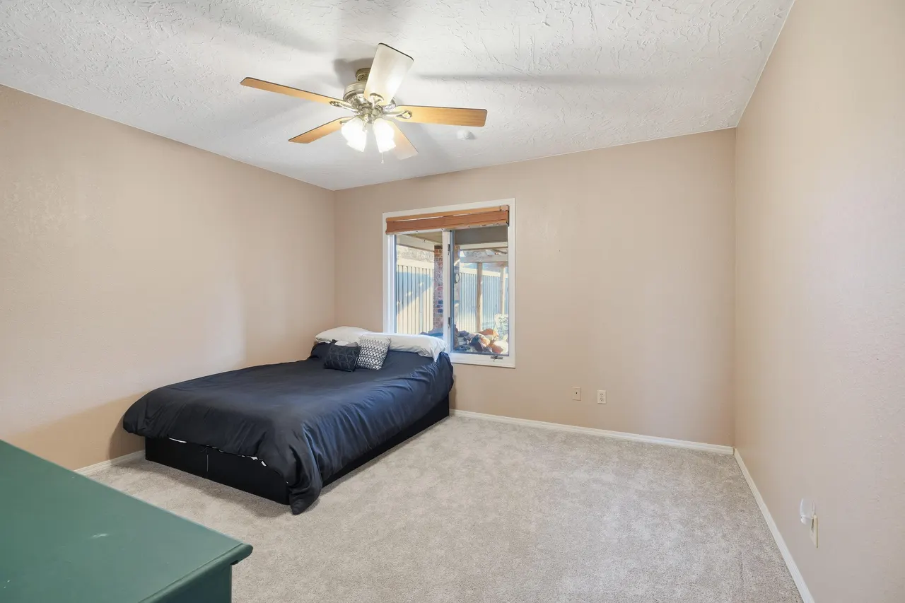 Photo 17 — 1102 Poplar Street, Levelland, TX 79336