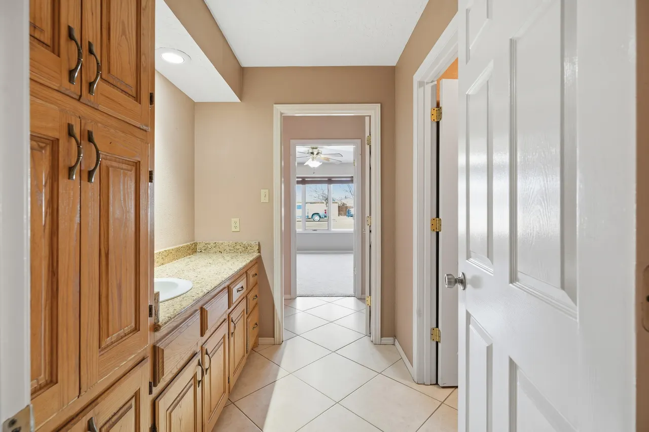 Photo 18 — 1102 Poplar Street, Levelland, TX 79336