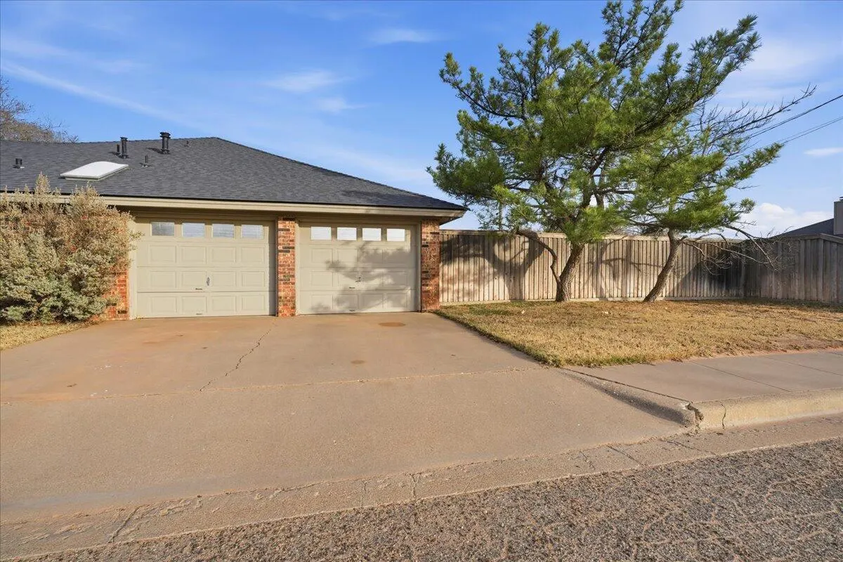 Photo 26 — 1102 Poplar Street, Levelland, TX 79336