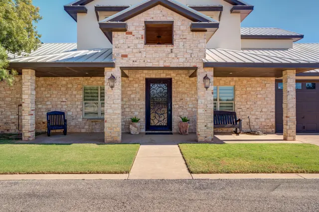 Front exterior — 90 Sierra Vista Drive, Justiceburg, TX 79330