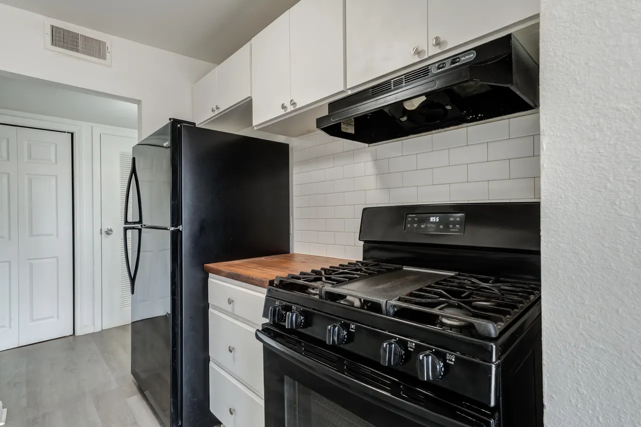 Photo 7 — 2803 66th Street, Lubbock, TX 79413