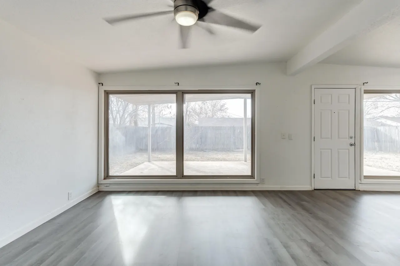 Photo 13 — 2803 66th Street, Lubbock, TX 79413