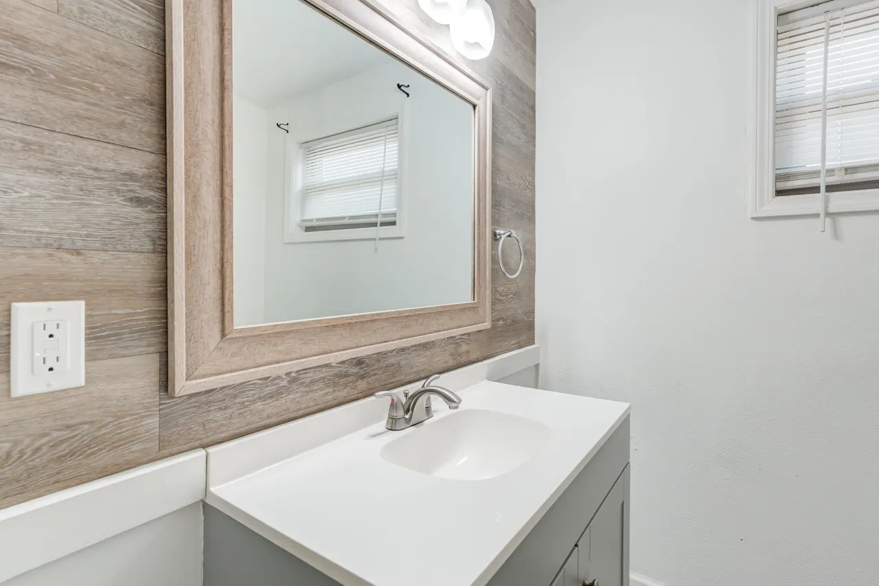 Photo 16 — 2803 66th Street, Lubbock, TX 79413