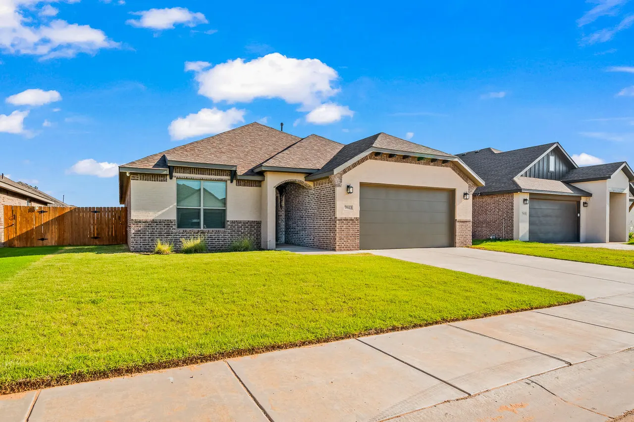 Photo 2 — 7613 61st Street, Lubbock, TX 79407