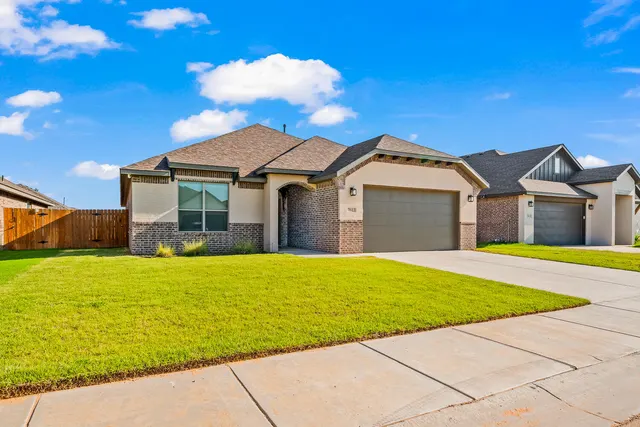 Photo 2 — 7613 61st Street, Lubbock, TX 79407