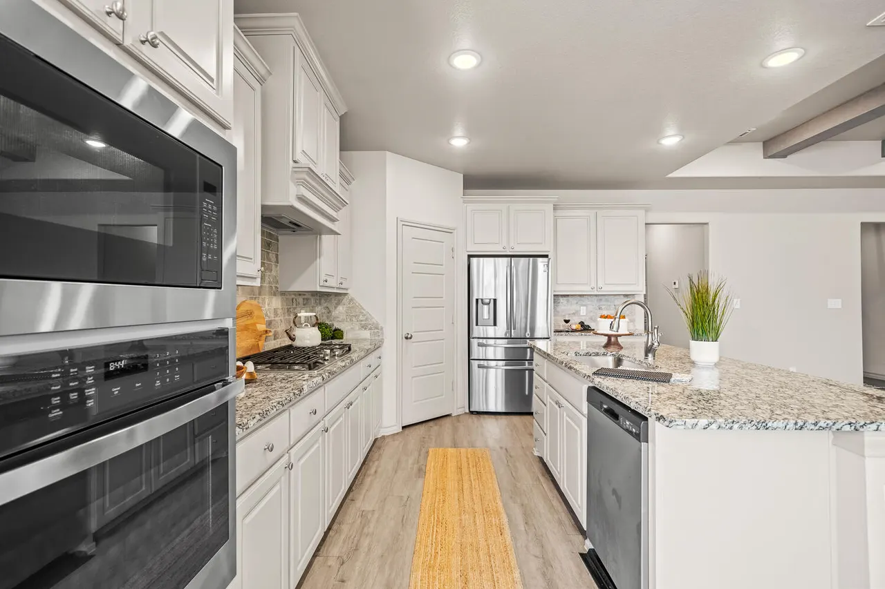 Photo 10 — 7613 61st Street, Lubbock, TX 79407