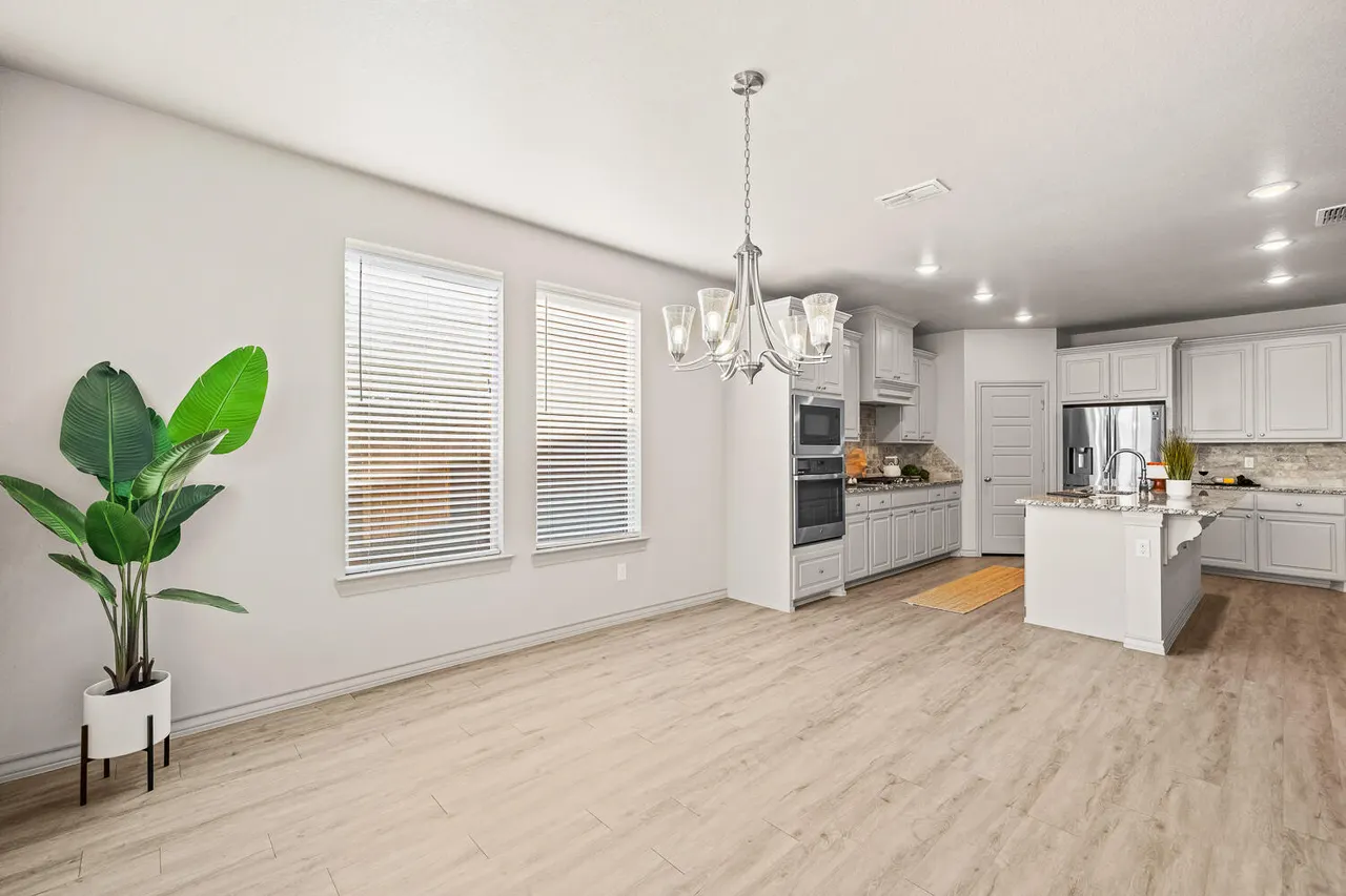 Photo 11 — 7613 61st Street, Lubbock, TX 79407