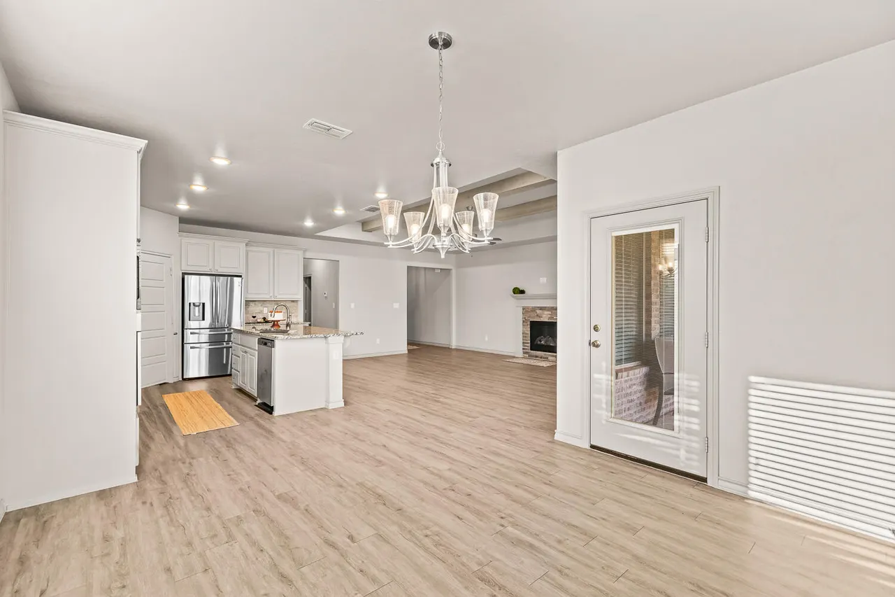 Photo 13 — 7613 61st Street, Lubbock, TX 79407