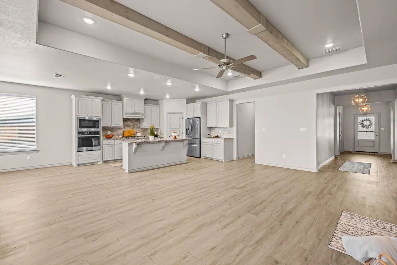 Photo 14 — 7613 61st Street, Lubbock, TX 79407