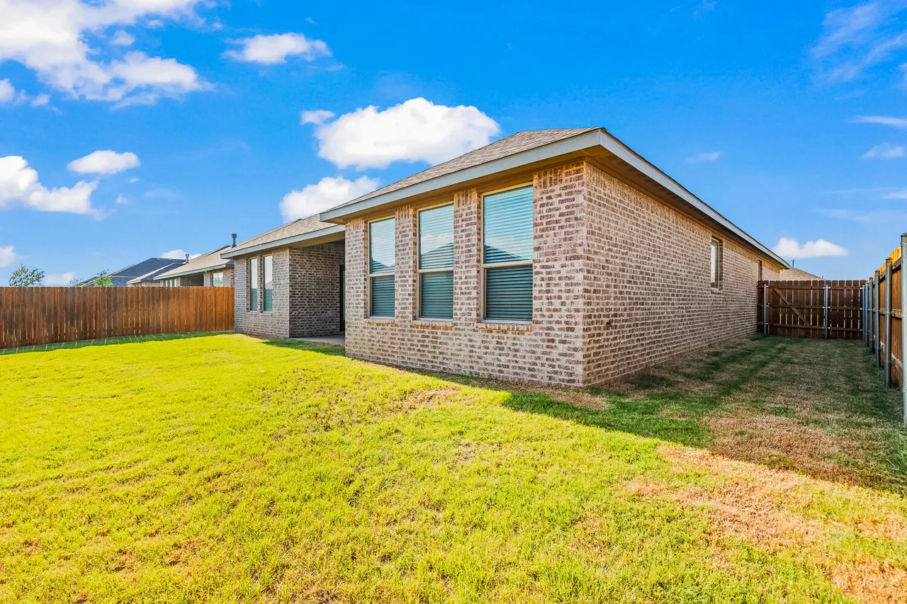 Photo 37 — 7613 61st Street, Lubbock, TX 79407