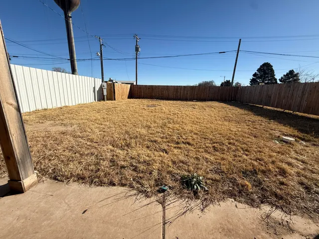 Photo 7 — 218 Main Street, Idalou, TX 79329