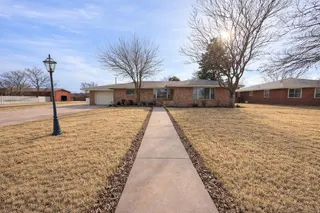 Sold home at 501 W 1st Street