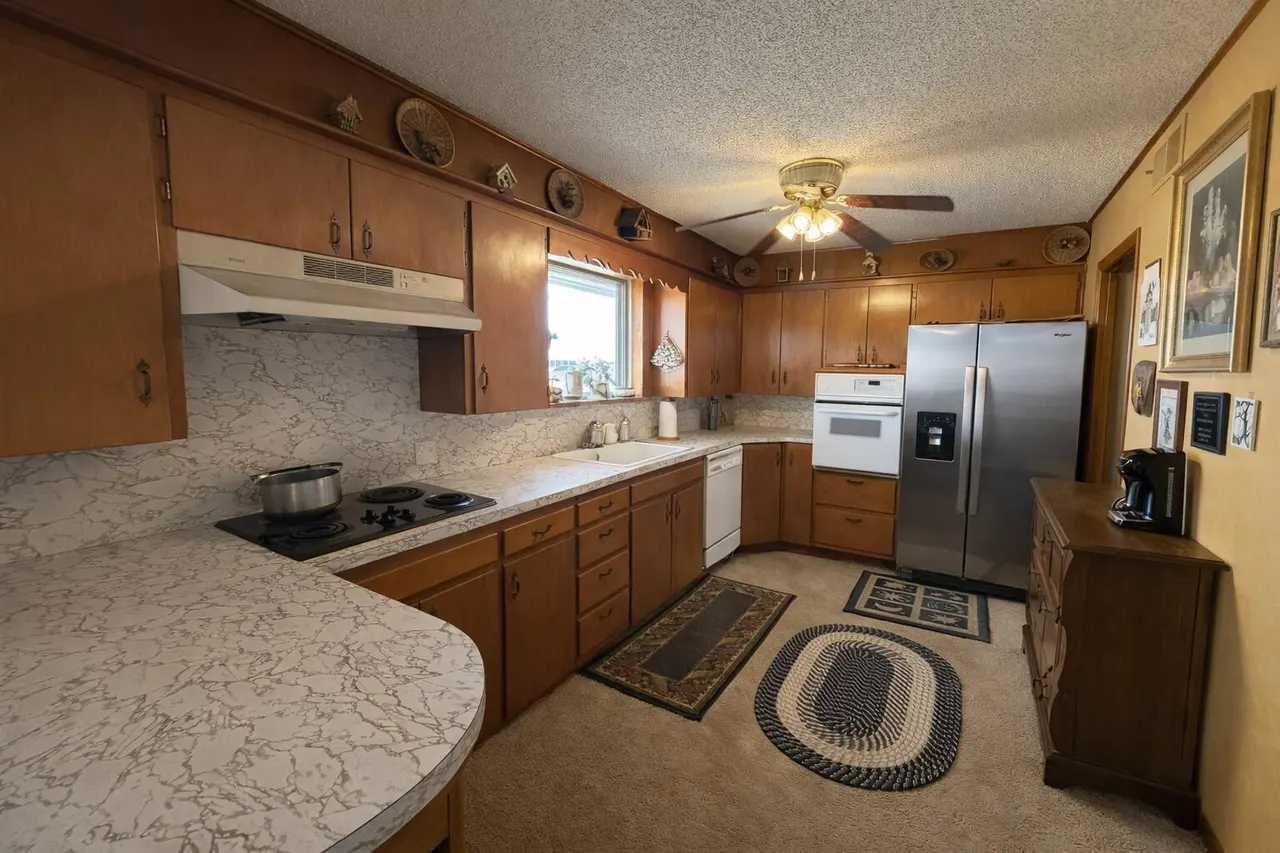 Photo 5 — 501 W 1st Street, Hale Center, TX 79041