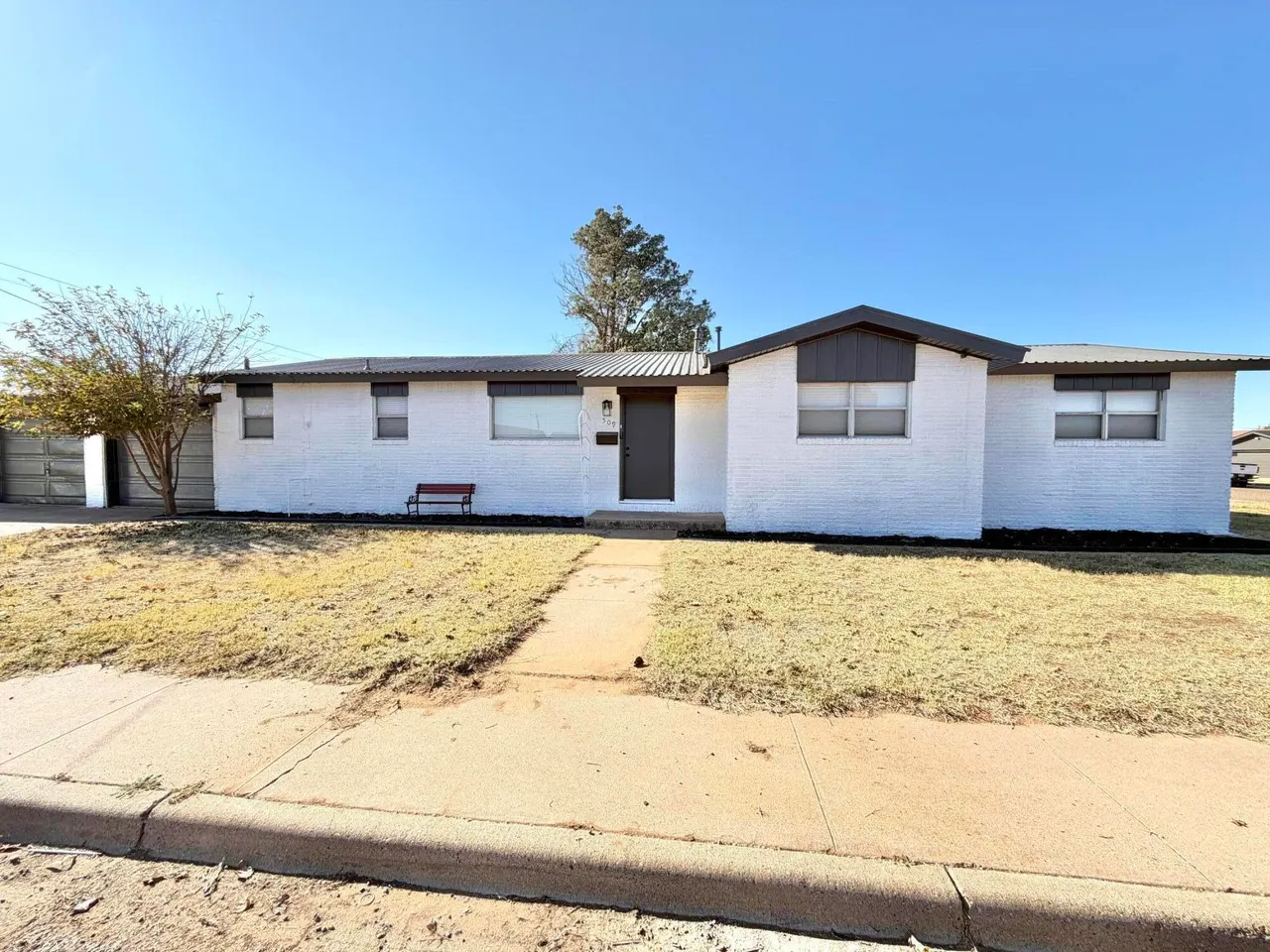 Front exterior — 509 N Ballard Street, Brownfield, TX 79316