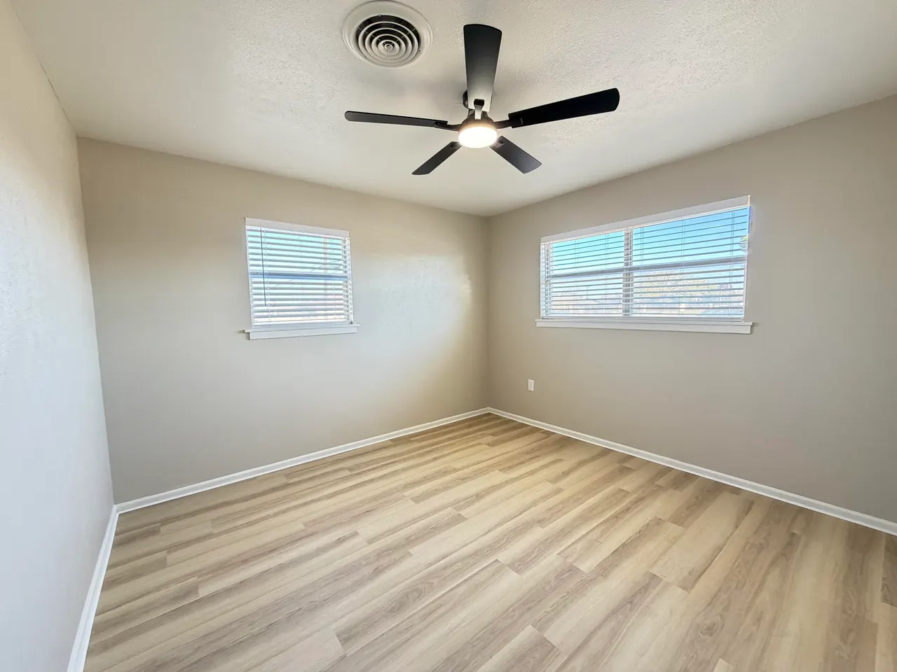Photo 10 — 509 N Ballard Street, Brownfield, TX 79316