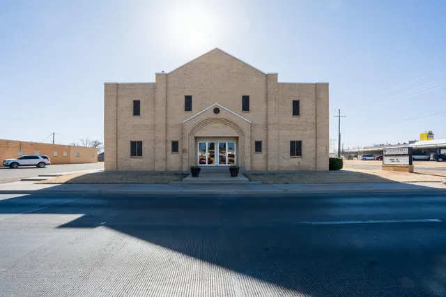 Photo 3 — 1809 34th Street, Lubbock, TX 79411