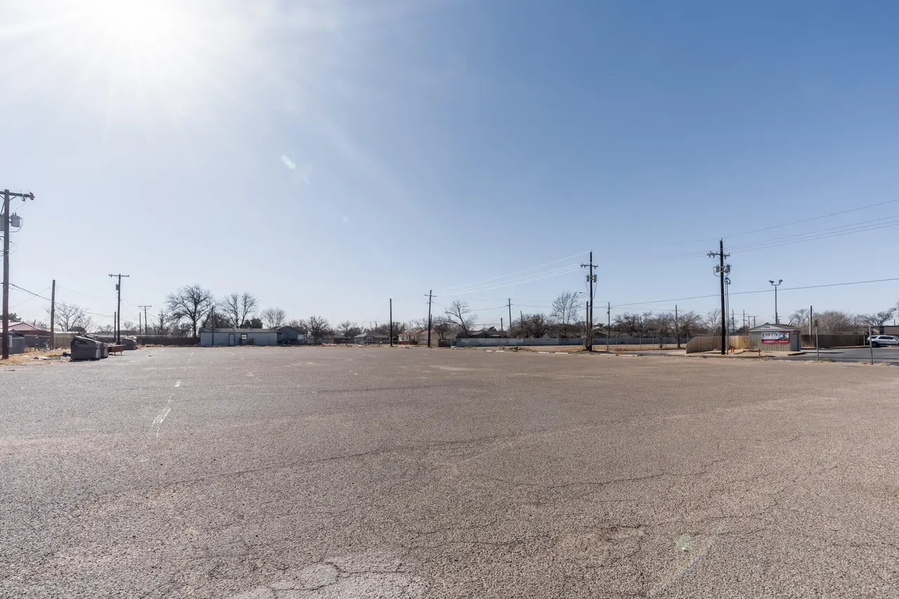 Photo 63 — 1809 34th Street, Lubbock, TX 79411