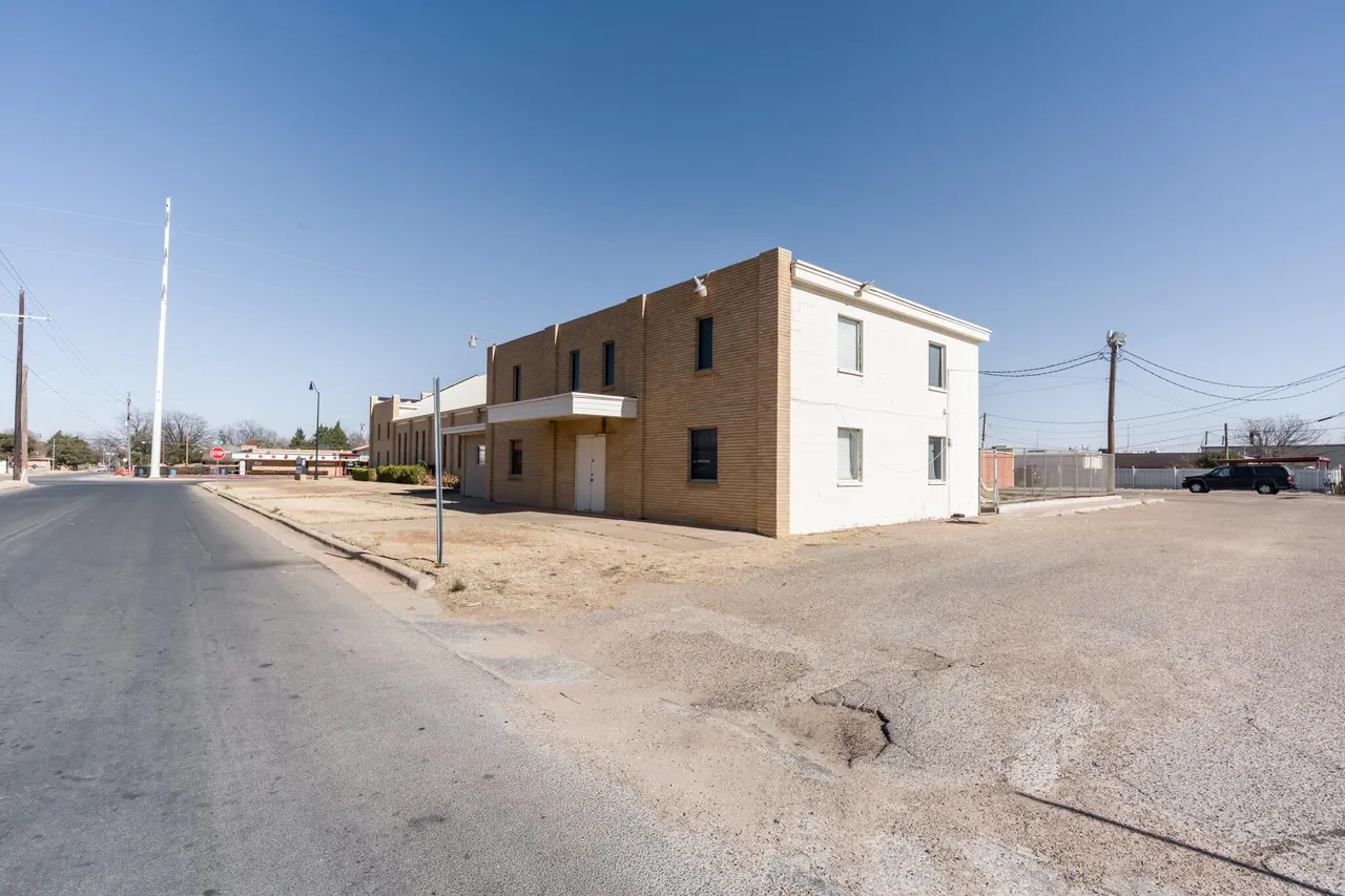 Photo 66 — 1809 34th Street, Lubbock, TX 79411